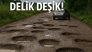 Kumru'da Mahalle Yolları Delik Deşik! Vatandaşlar Tepkili: Araçlar Mahvoluyor, Yollar Köstebek Yuvası Gibi